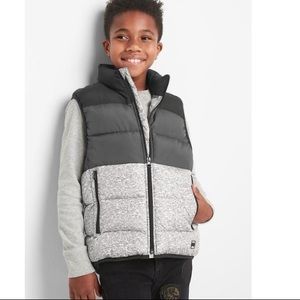 Boys Size S (6-7) Gap Warmest Vest